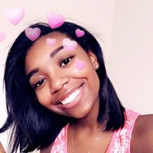 Meet your Posher, Camina